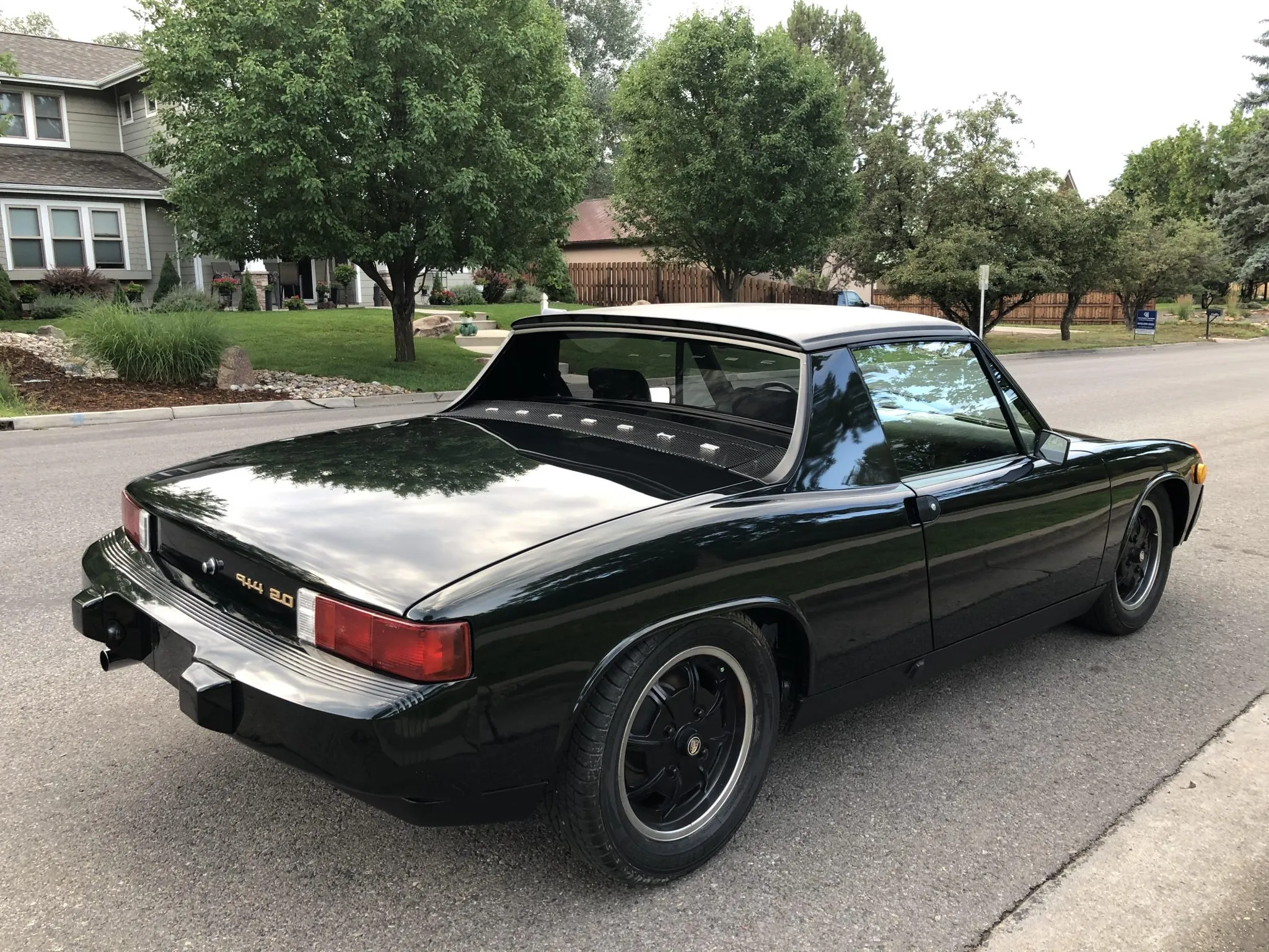 1975 Porsche 914 2.0 in Metallic Dark Green