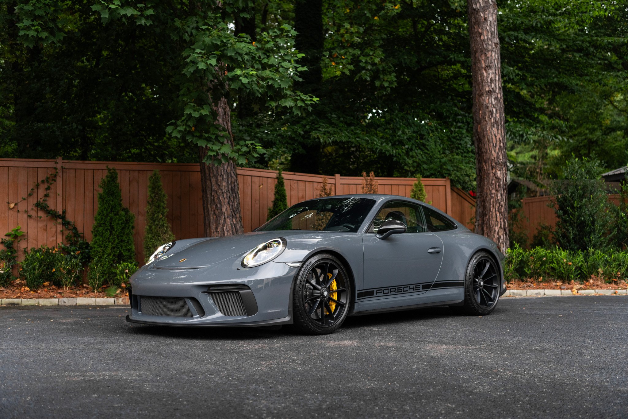 2018 Porsche 911 GT3 Touring in Grigio Telesto