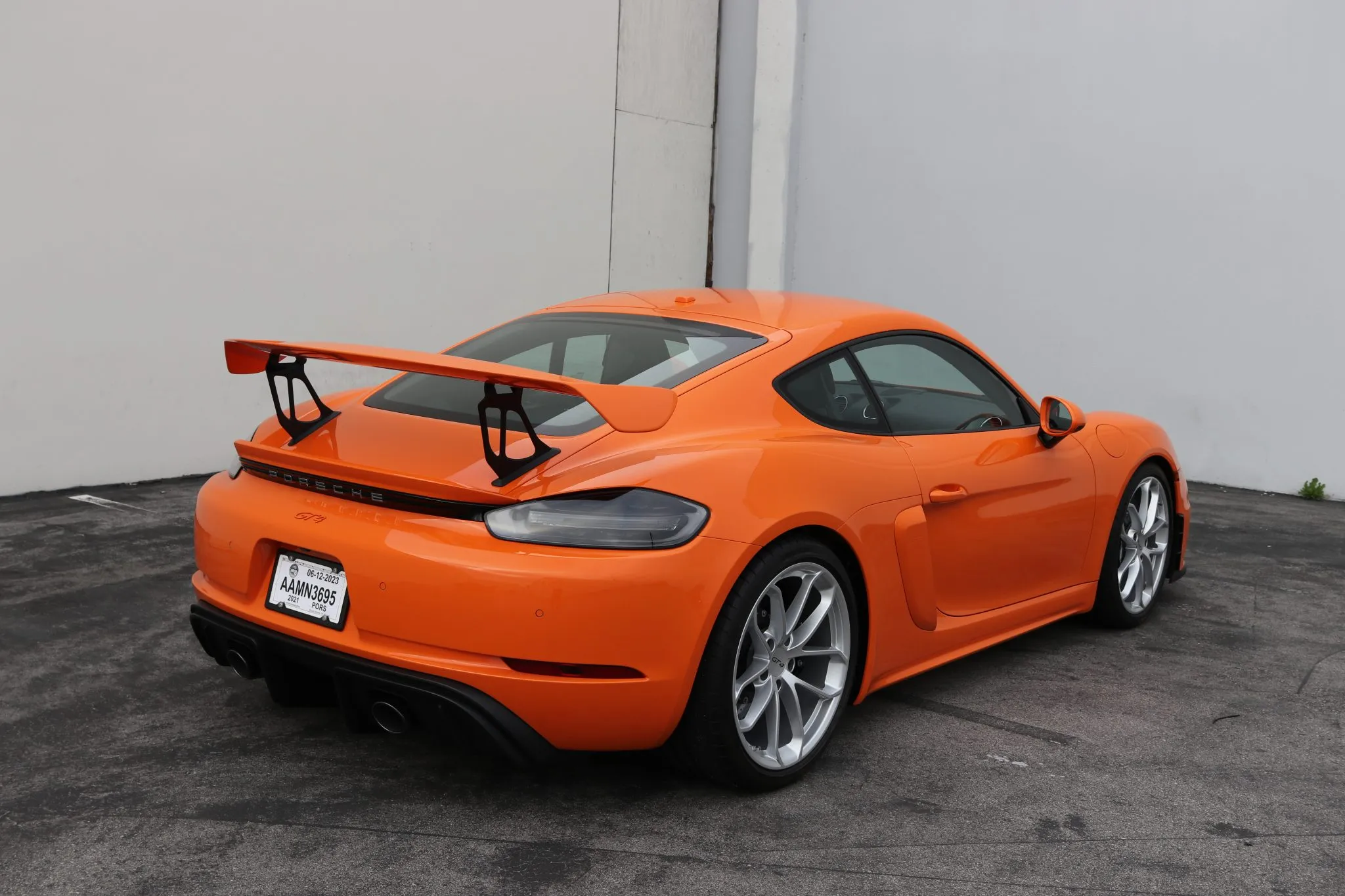 2021 Porsche 718 Cayman GT4 in Pastel Orange