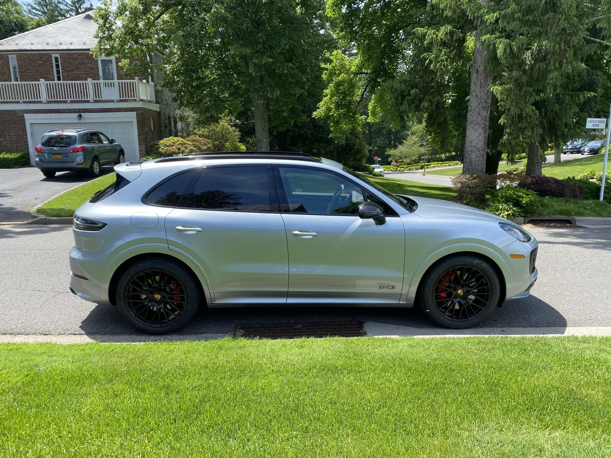 2021 Porsche Cayenne GTS in Dolomite Silver Metallic