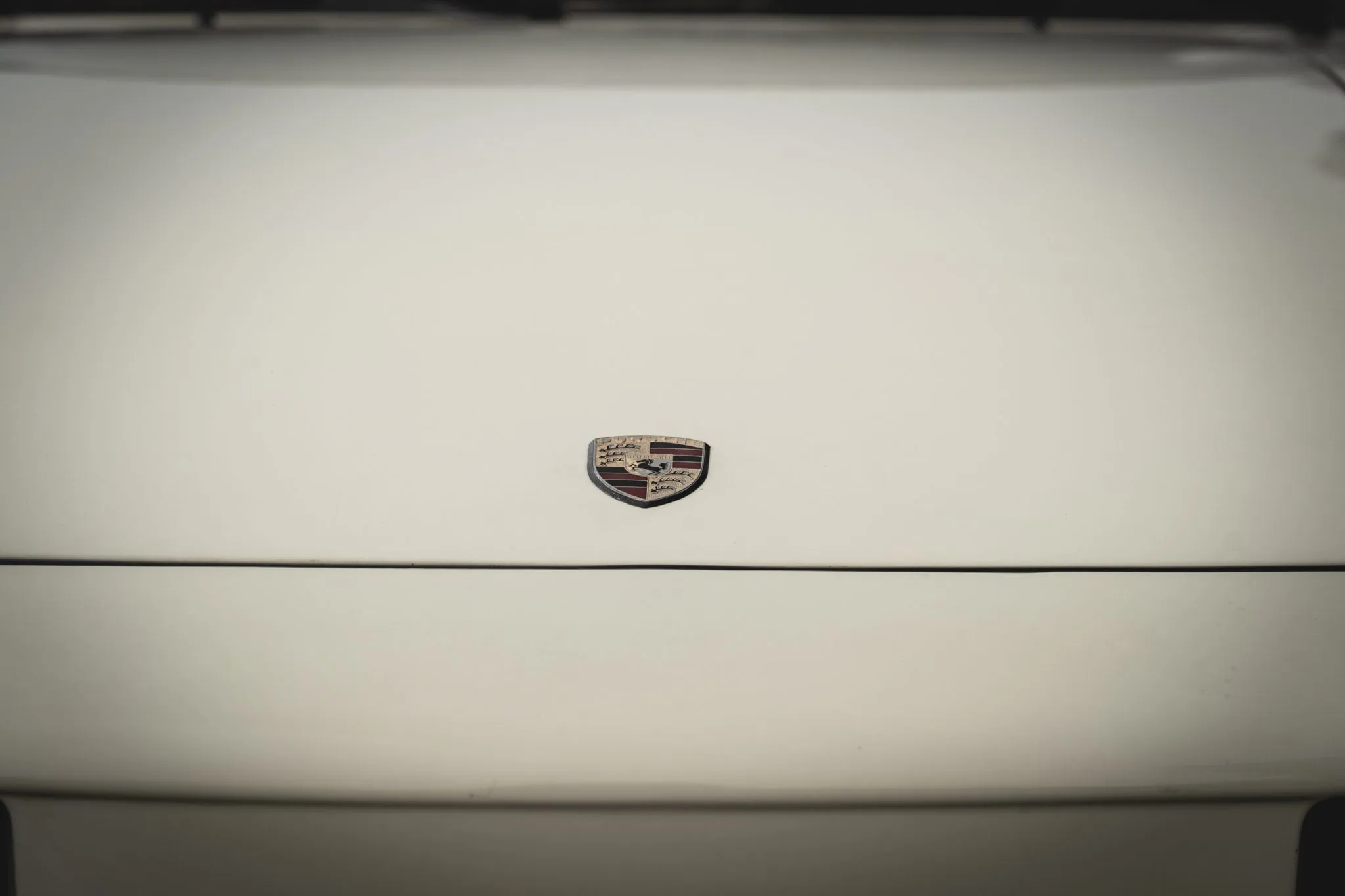 1981 Porsche 928 in Chiffon White