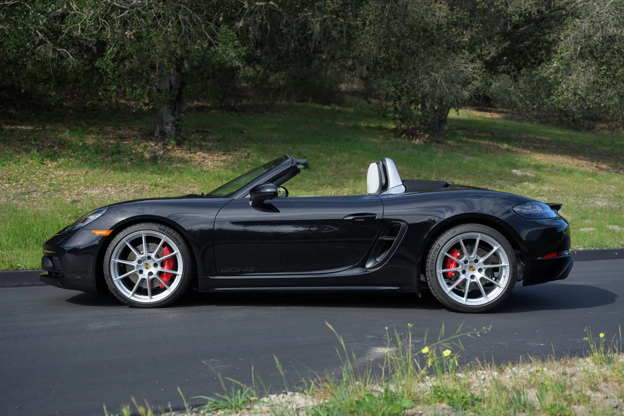 2025 Porsche 718 Boxster GTS 4.0 in Jet Black Metallic