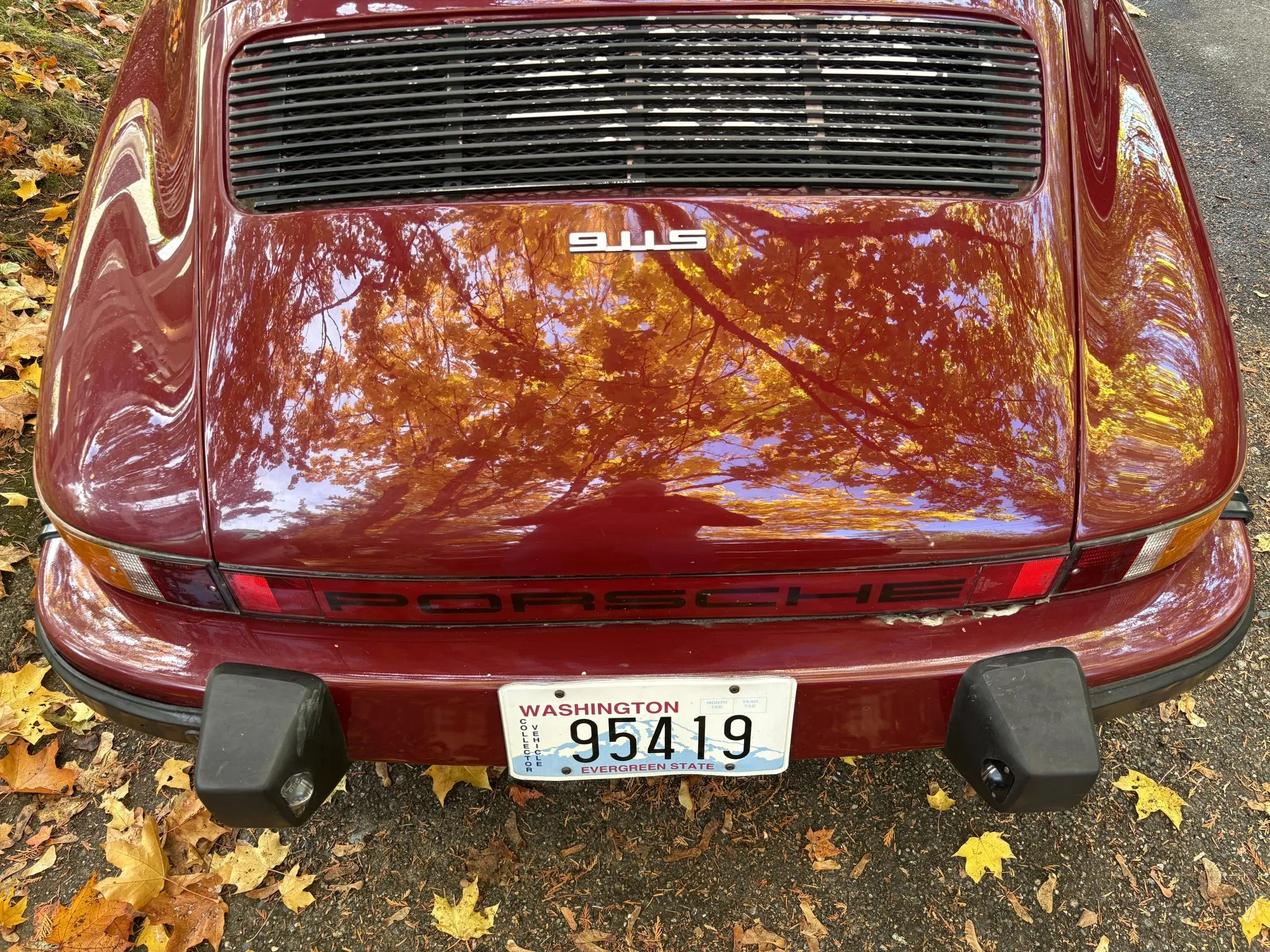 1974 Porsche 911 Targa in Brocade Red