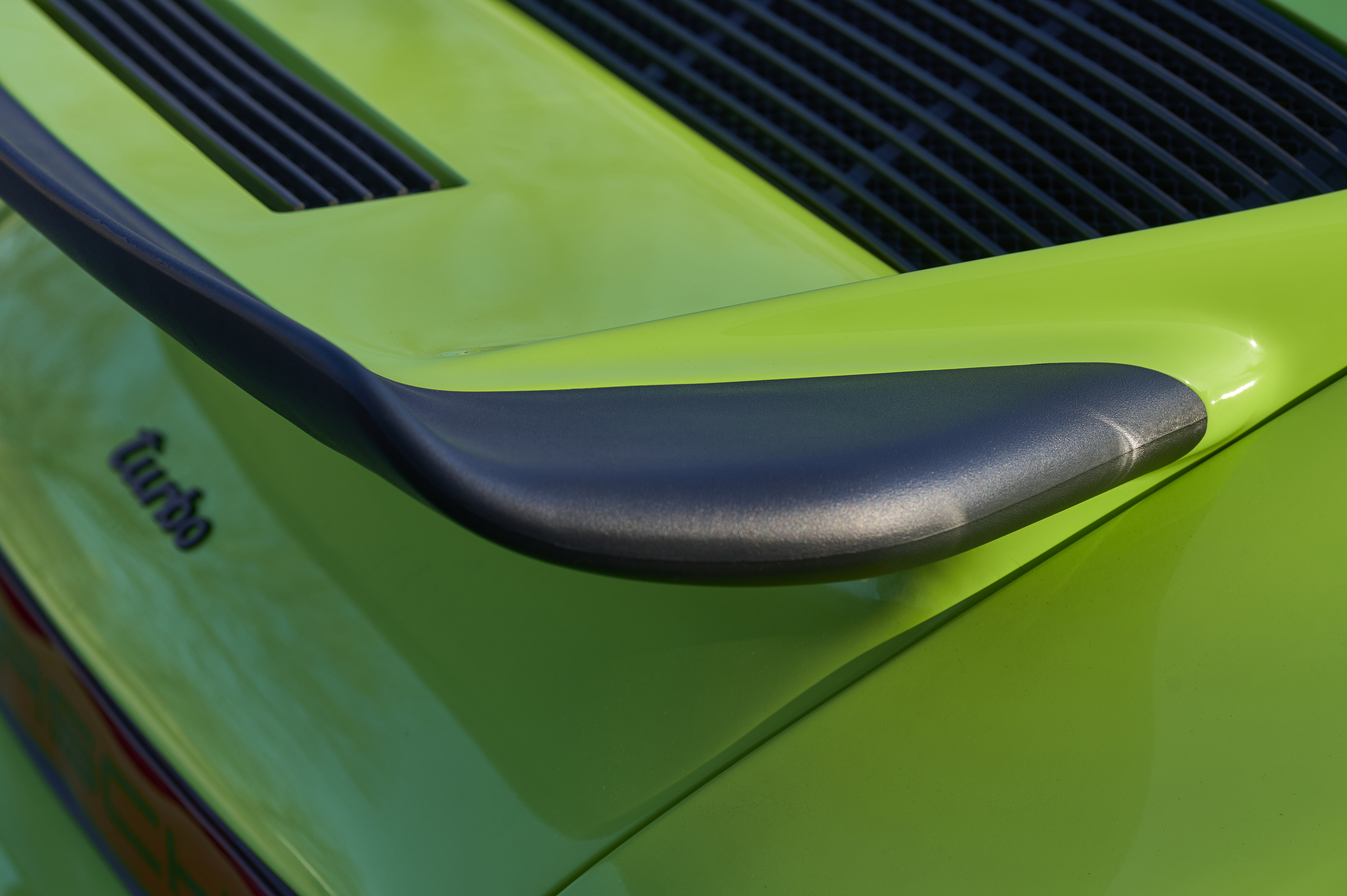 1976 Porsche 911 Turbo Coupé in Apple Green