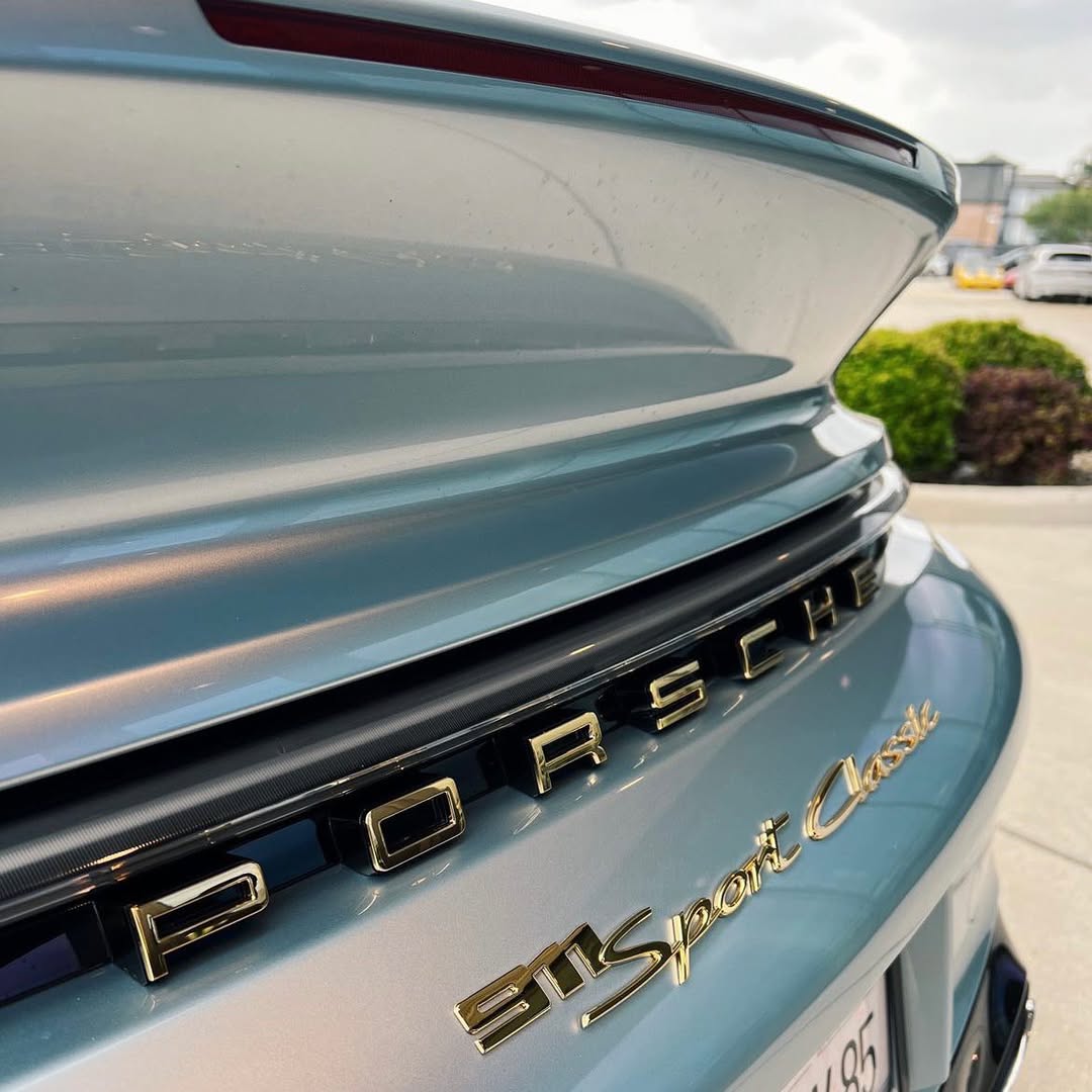 2023 Porsche 911 Sport Classic in Azzurro Thetys Metallic