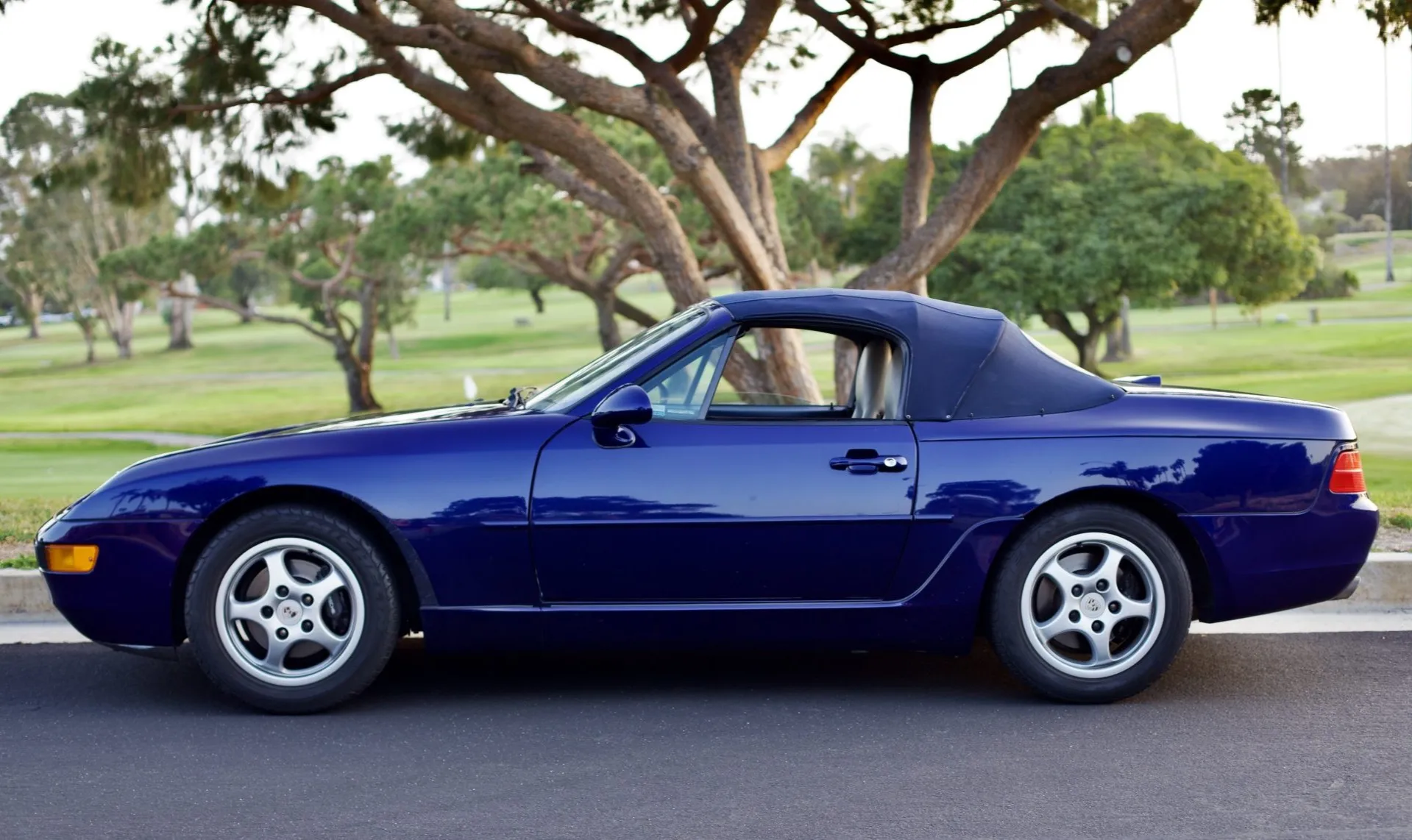 1994 Porsche 968 Cabriolet in Iris Blue Metallic
