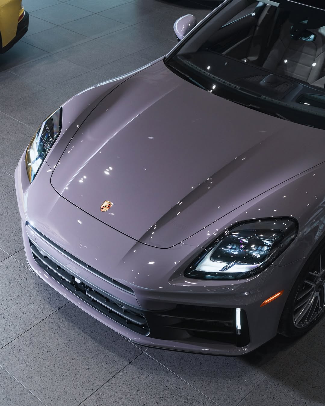 2024 Porsche Panamera 4 in Provence