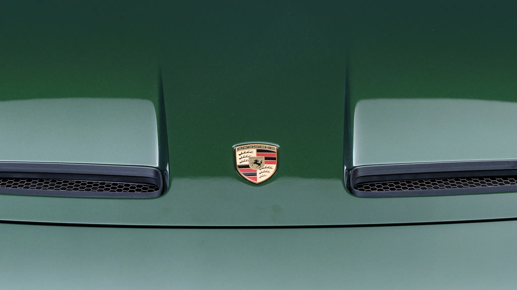 2026 Porsche 911 GT3 in Oak Green Metallic Neo