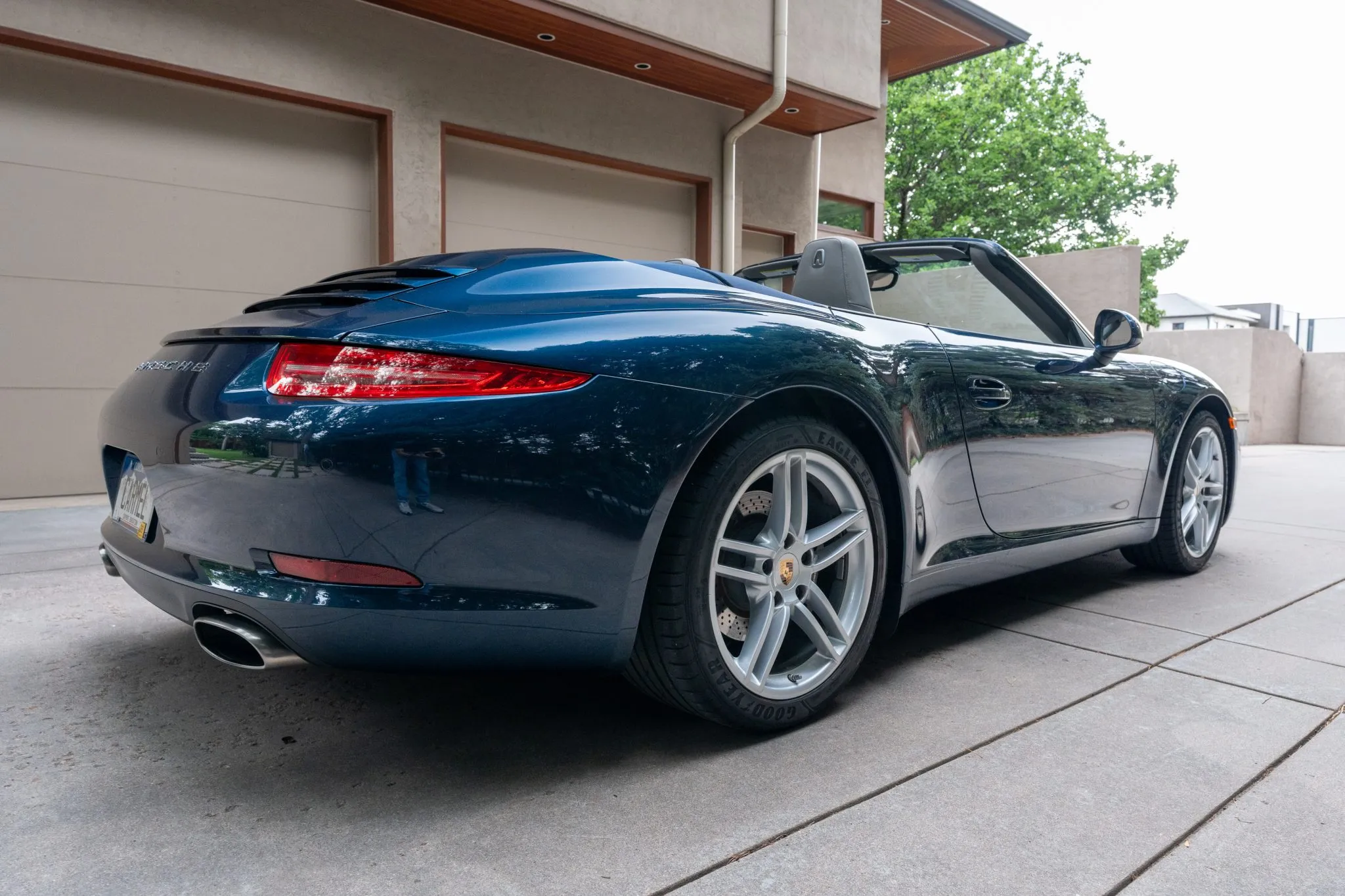 2013 Porsche 911 Carrera Cabriolet in Dark Blue Metallic