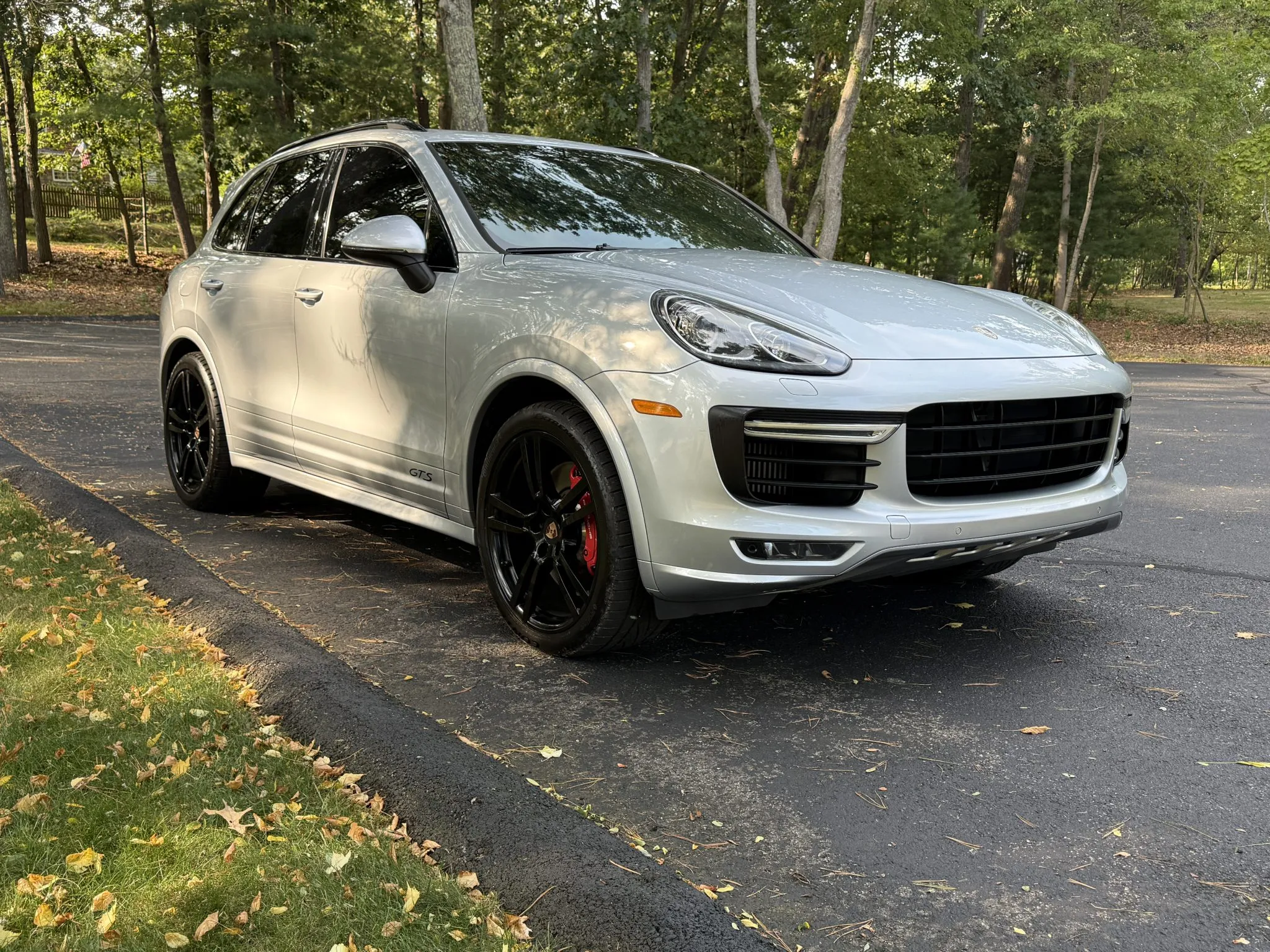 2016 Porsche Cayenne GTS in Rhodium Silver Metallic
