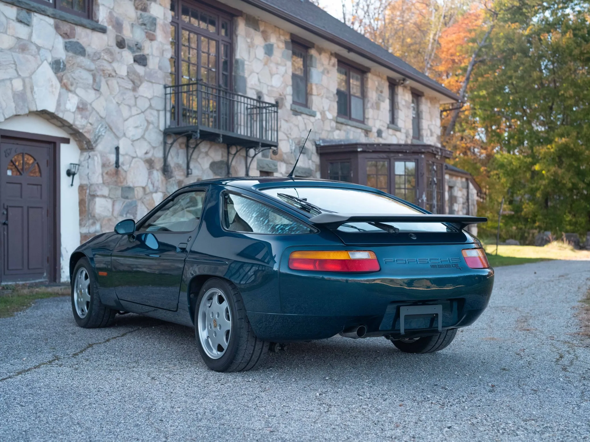 1991 Porsche 928 GT in Amazonas Green Metallic