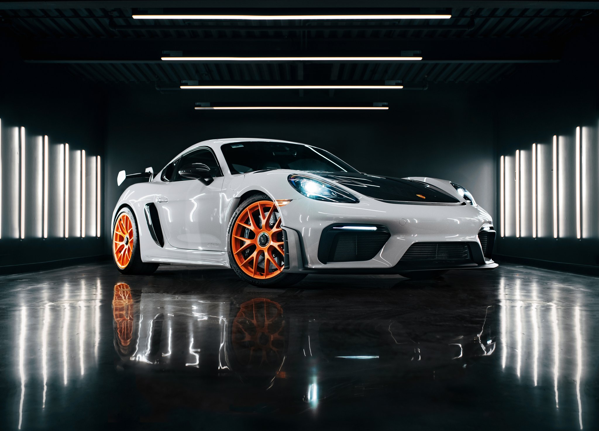 2023 Porsche Cayman GT4 RS in Grigio Campovolo
