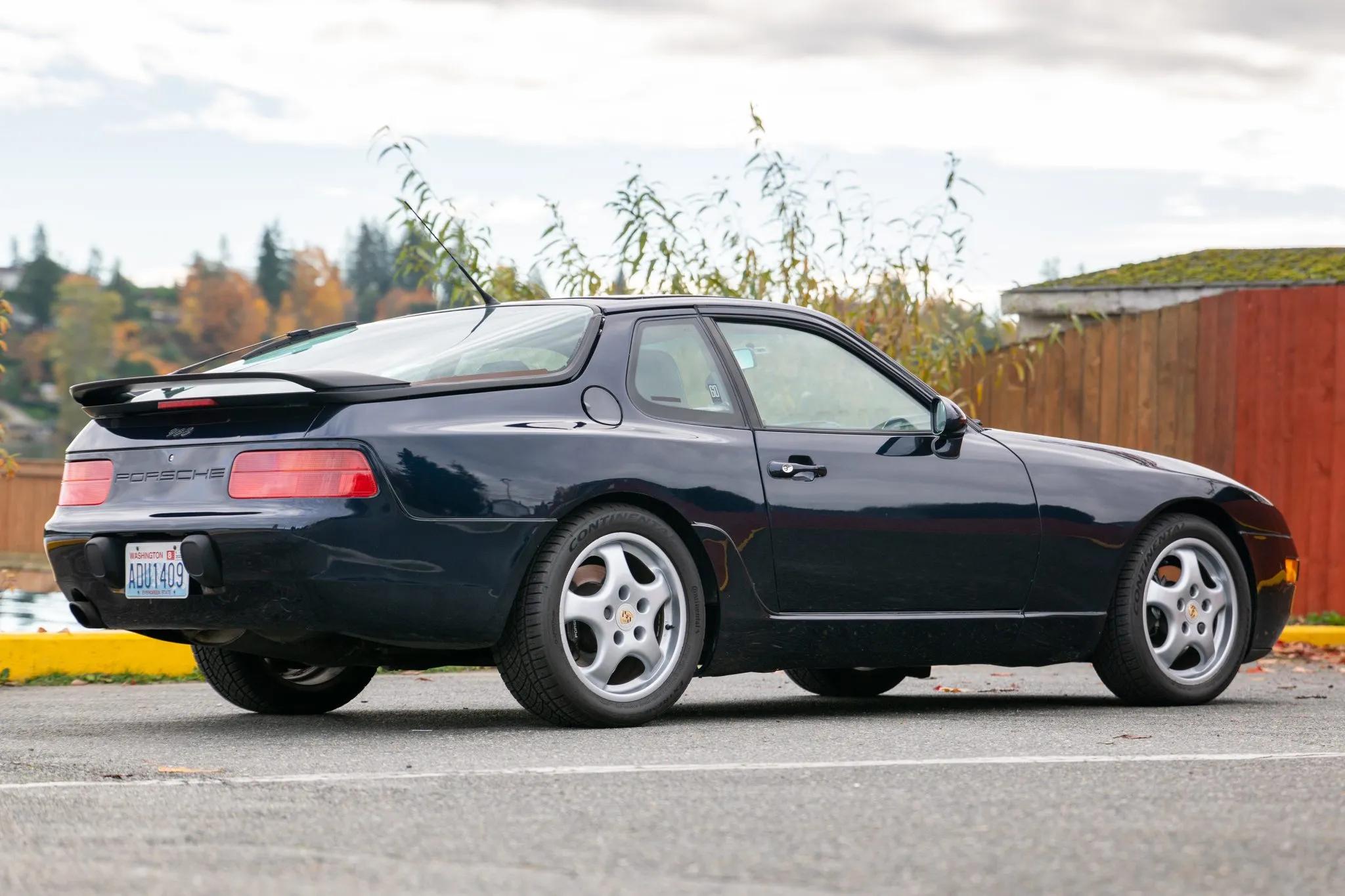 1992 Porsche 968 Coupe in Midnight Blue Metallic