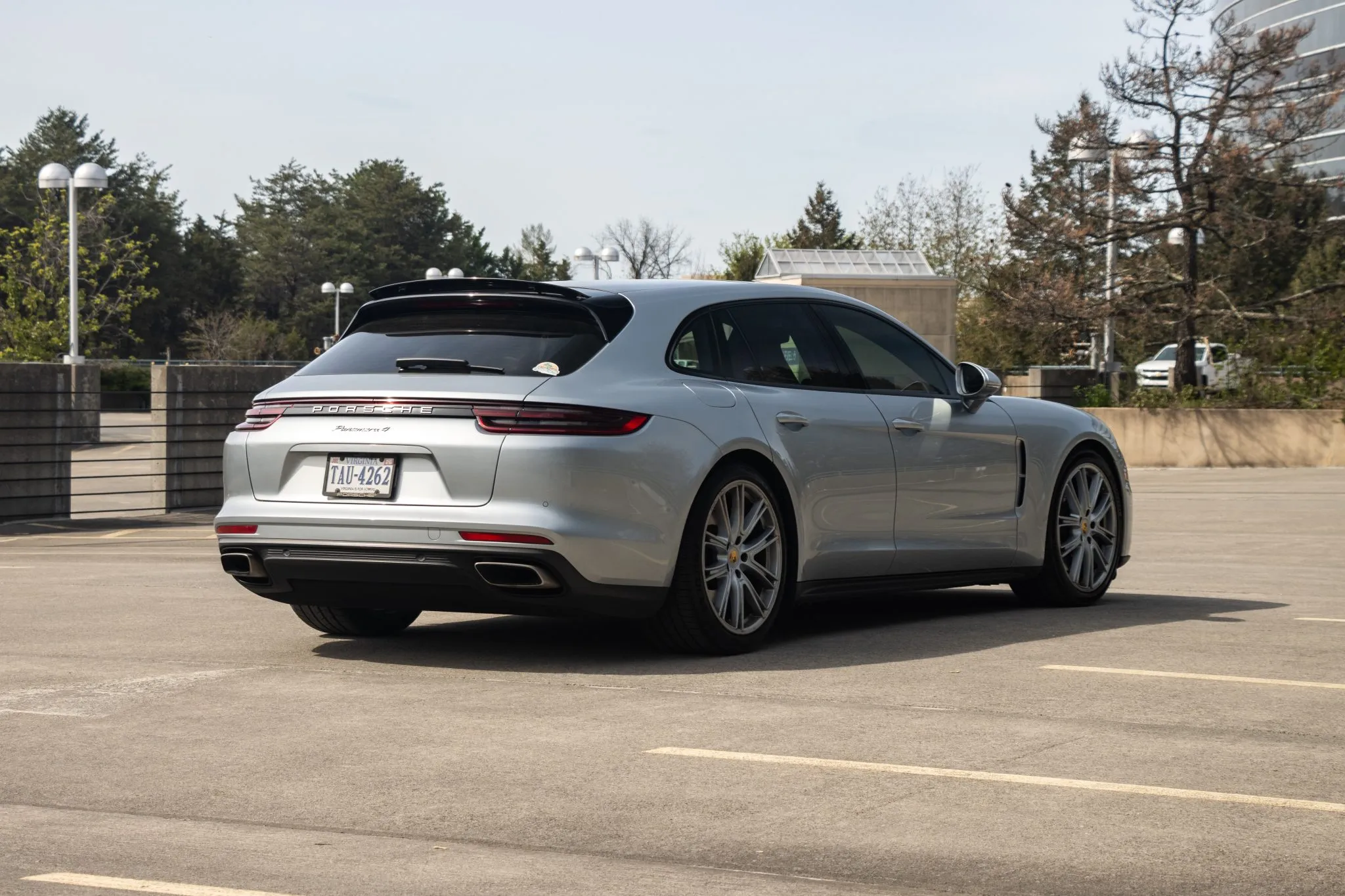 2019 Porsche Panamera 4 Sport Turismo in Dolomite Silver Metallic