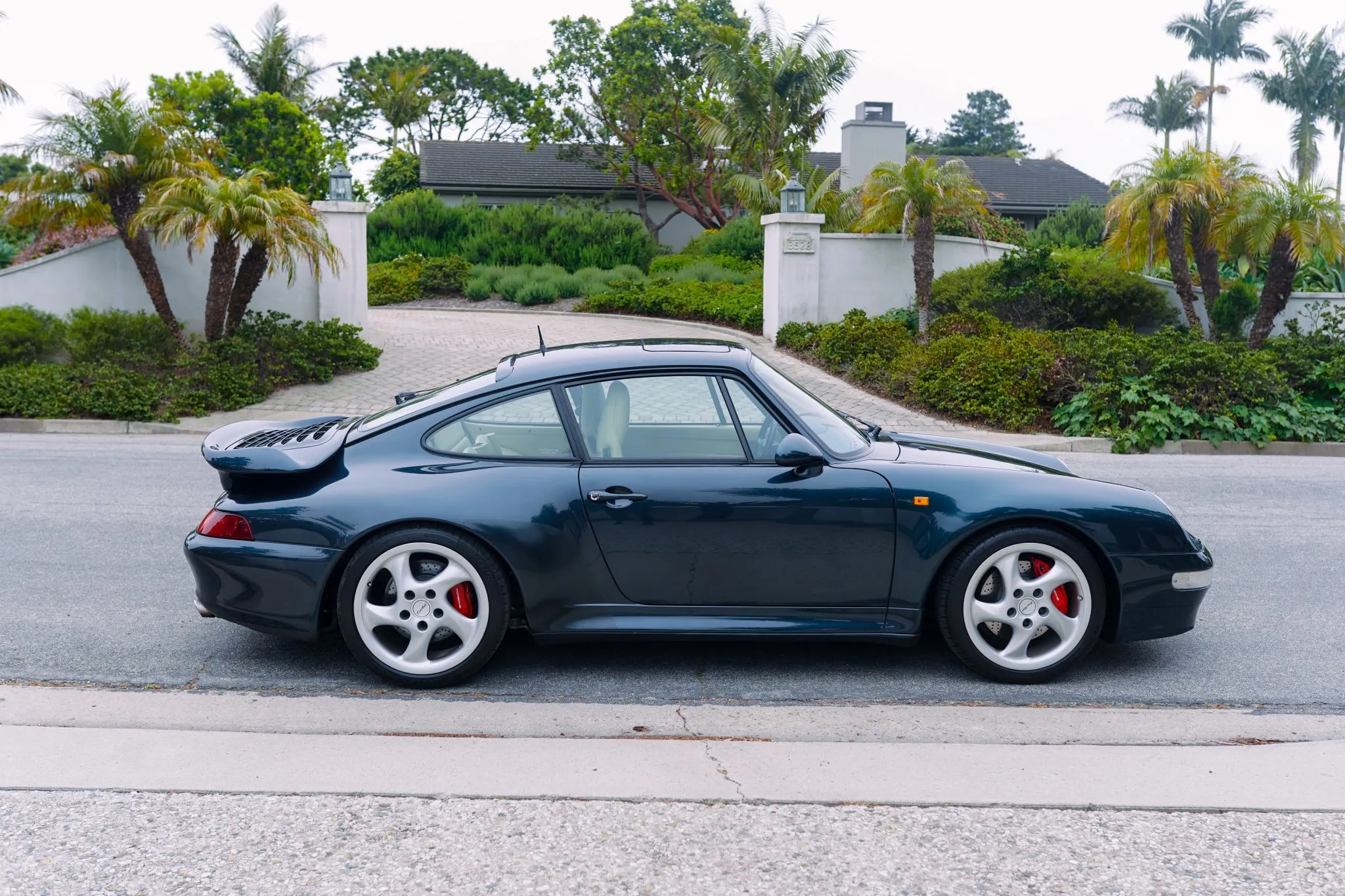 1998 Porsche 911 Turbo in Royal Blue Metallic