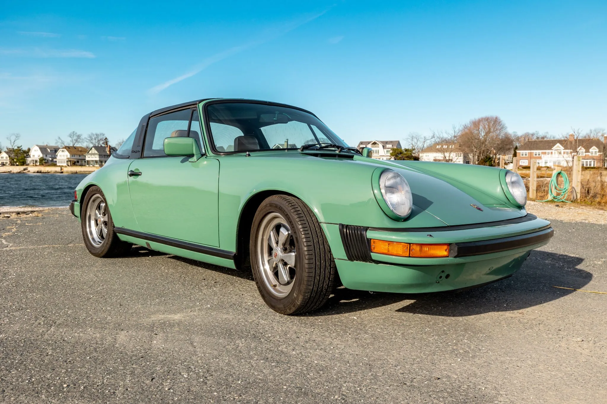 1982 Porsche 911SC Targa in Mint Green (Dark)