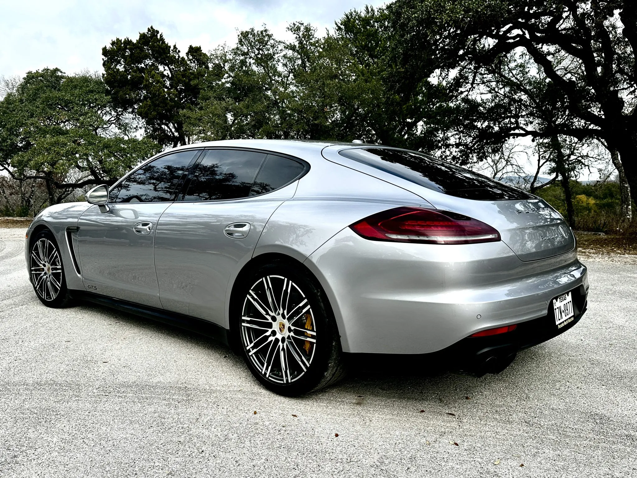2016 Porsche Panamera GTS in GT Silver Metallic