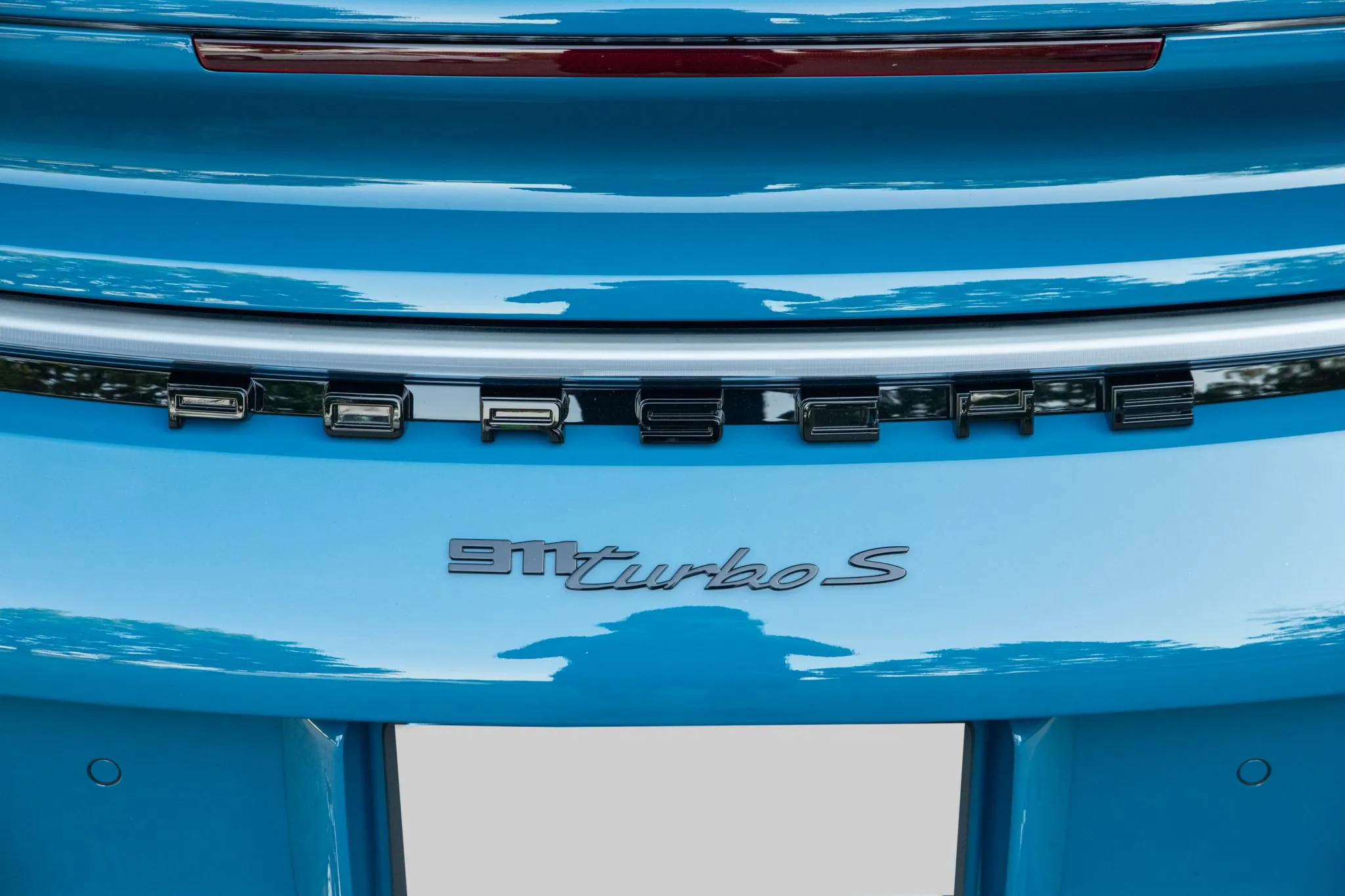 2022 Porsche 911 Turbo S Coupe in Oslo Blue