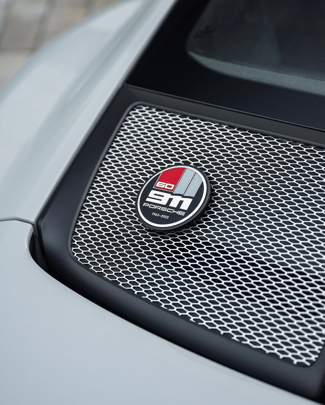 2025 Porsche 911 S/T in Mode Grau
