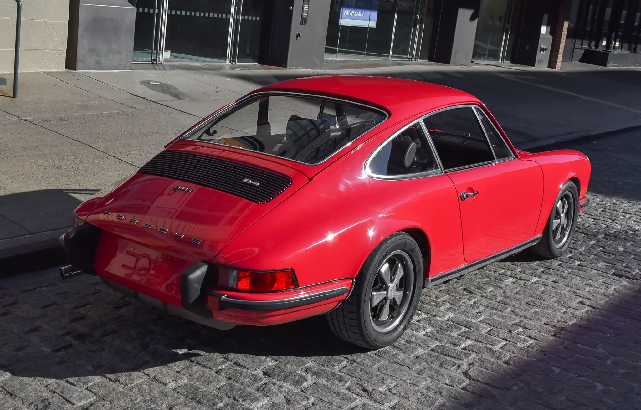 1973 Porsche 911T Coupe in Raspberry Metallic