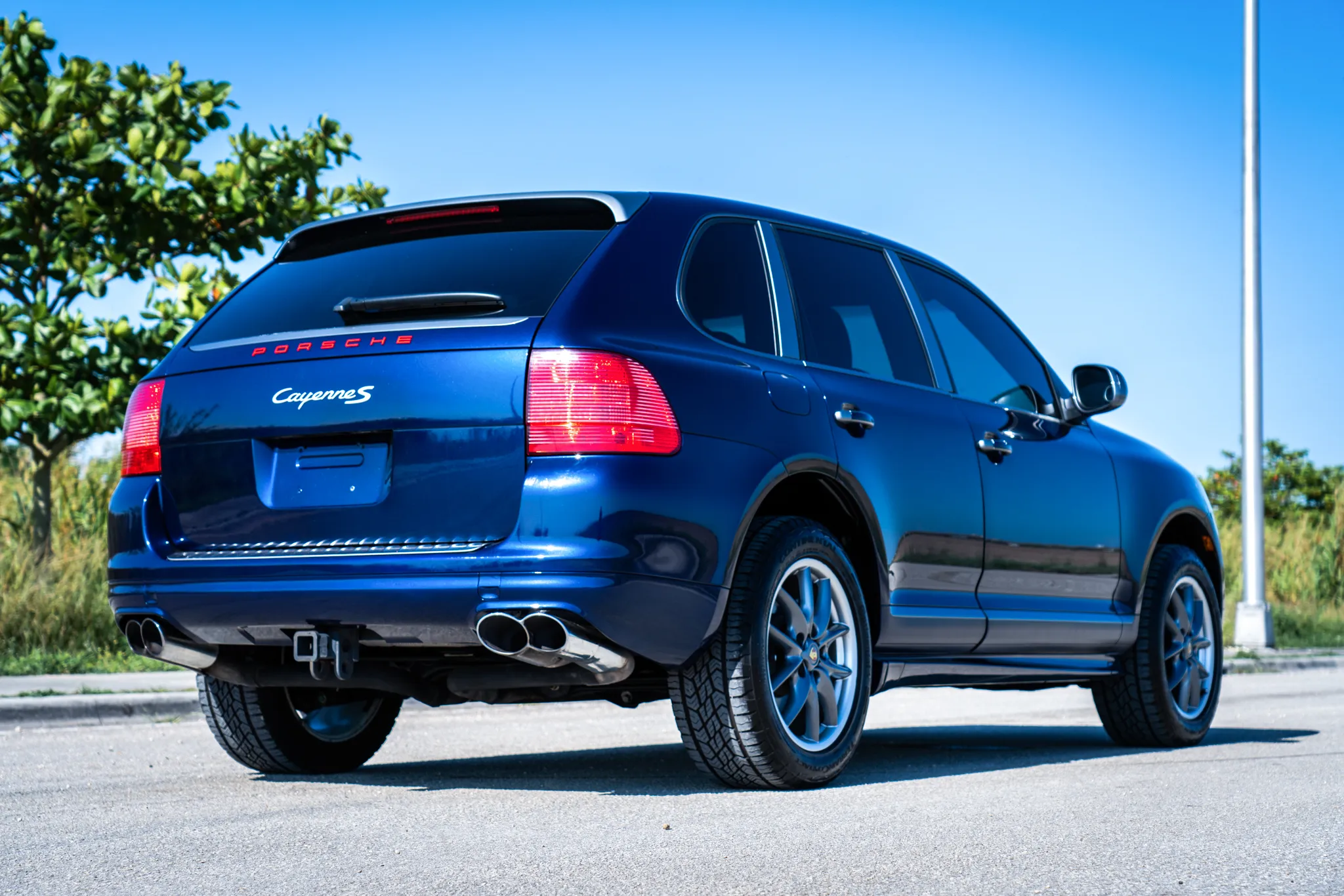 2006 Porsche Cayenne S Titanium Edition in Marine Blue Metallic
