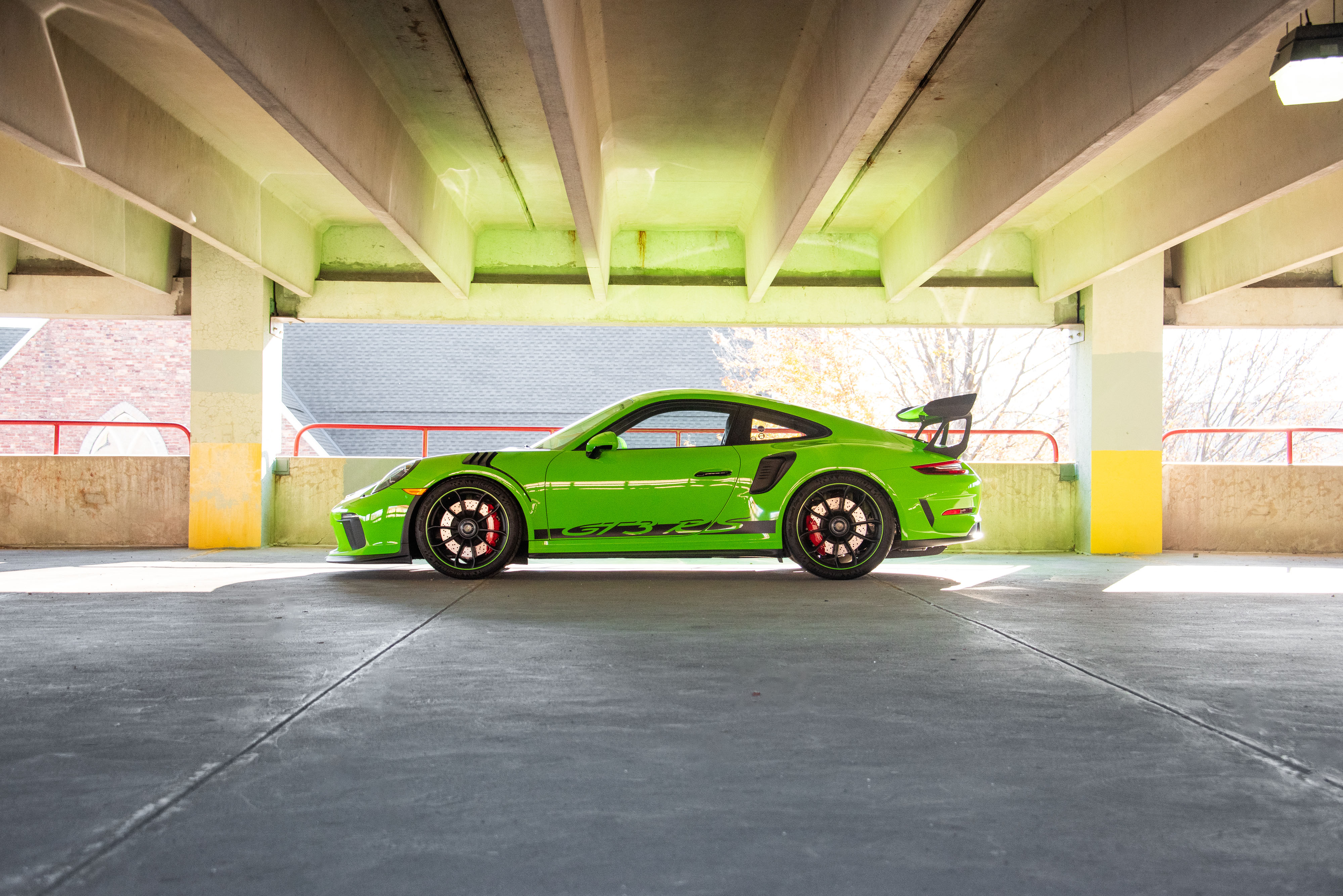 2019 Porsche 911 GT3 RS in Lizard Green