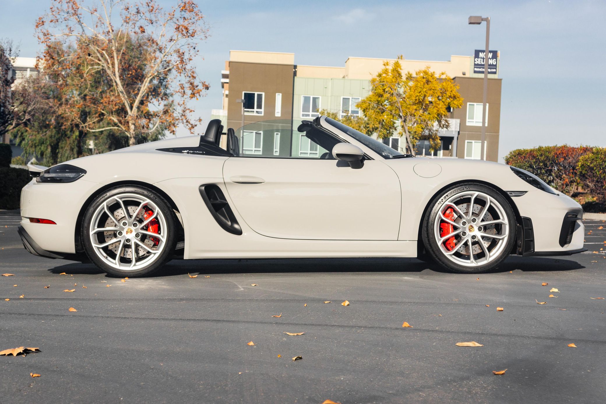2022 Porsche 718 Boxster Spyder in Chalk